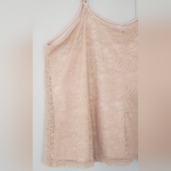 Torrid Beige Lace and Super Soft V-Neck Swing Cami - Picture 5 of 12